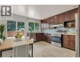 72 PINEMEADOW Crescent - 8