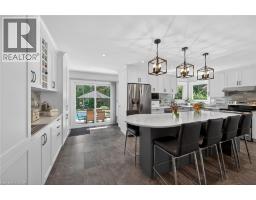 32 SYMPHONY Place - 9