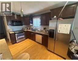 70 ELLIS Avenue - 9