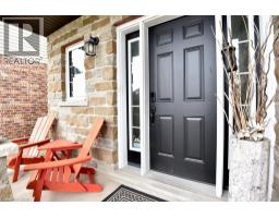 74 LAMPMAN Drive - 42