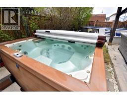 74 LAMPMAN Drive - 49