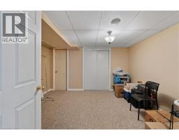51 REDTAIL Crescent - 35