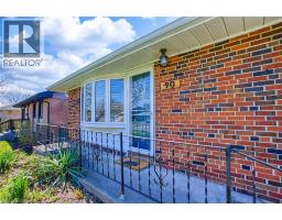 90 PRINCE CHARLES Drive - 4