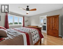 557 BALDWIN Crescent - 40