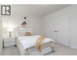 350 CANADA PLUM Street - 32