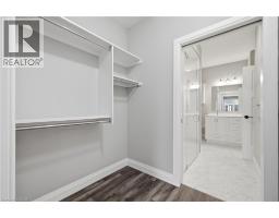 305 HENRY Street S - 18