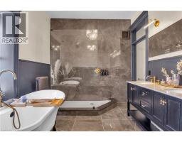 54 BRUCE Street - 25