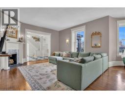 54 BRUCE Street - 3