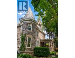 54 BRUCE Street - 40