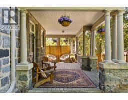 54 BRUCE Street - 42