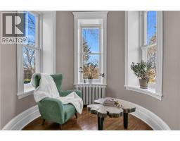 54 BRUCE Street - 6