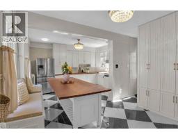 54 BRUCE Street - 9