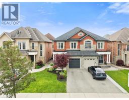 82 SUMMERBERRY Way - 1