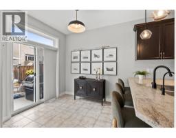 82 SUMMERBERRY Way - 12