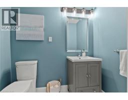 82 SUMMERBERRY Way - 35