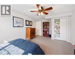 3299 SPRUCE Avenue - 34