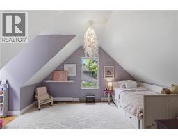 115 ROSLIN Avenue S - 22