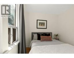 152 LONDON Street S - 31
