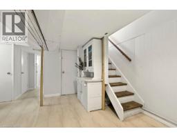 152 LONDON Street S - 40