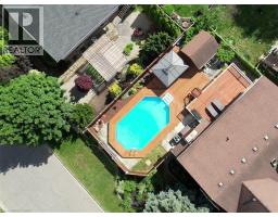 120 LYNNDALE Road - 3