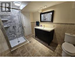 120 LYNNDALE Road - 37