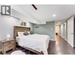 90 ARLINGTON Boulevard - 32