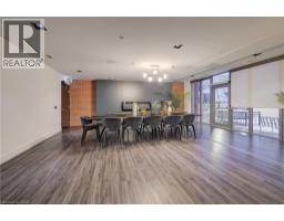 25 WELLINGTON Street S UnitNo. 705 - 32