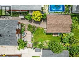 10 HELGA Court - 26