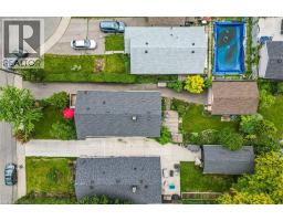 10 HELGA Court - 47