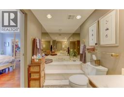 265 WESTCOURT Place UnitNo. PH9 - 45