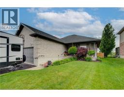 32 APPLEWOOD Street - 1