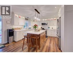 32 APPLEWOOD Street - 11