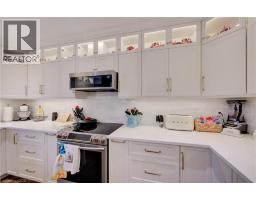 32 APPLEWOOD Street - 12