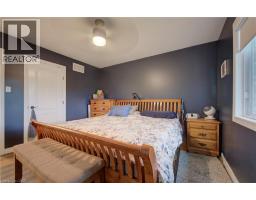 32 APPLEWOOD Street - 19