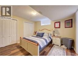 32 APPLEWOOD Street - 30