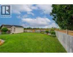 32 APPLEWOOD Street - 33