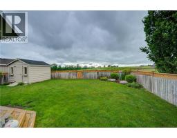 32 APPLEWOOD Street - 35