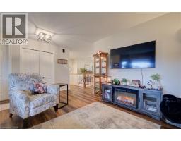 32 APPLEWOOD Street - 6
