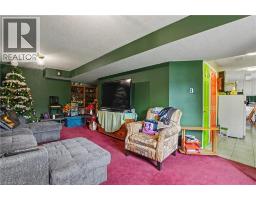 2100 KEVIN Crescent - 32