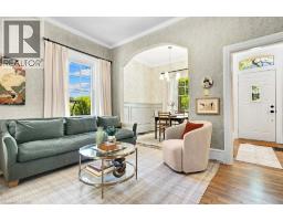 10 SELKIRK Street - 10