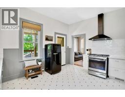 10 SELKIRK Street - 20