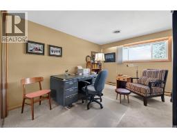 99 ELMHURST Drive - 22