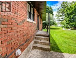 271 BEDFORD Road - 34