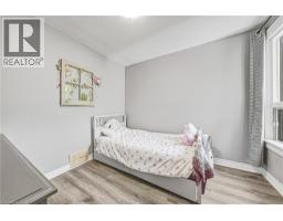 47 FRASER Avenue - 13