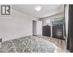 47 FRASER Avenue - 17