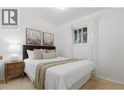 118 WILFRED Avenue - 20