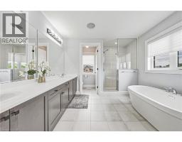 55 ROBARTS Drive - 24
