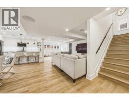 55 ROBARTS Drive - 35
