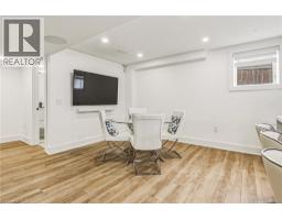 55 ROBARTS Drive - 36
