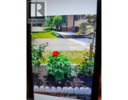 102 BYELAND Drive - 39
